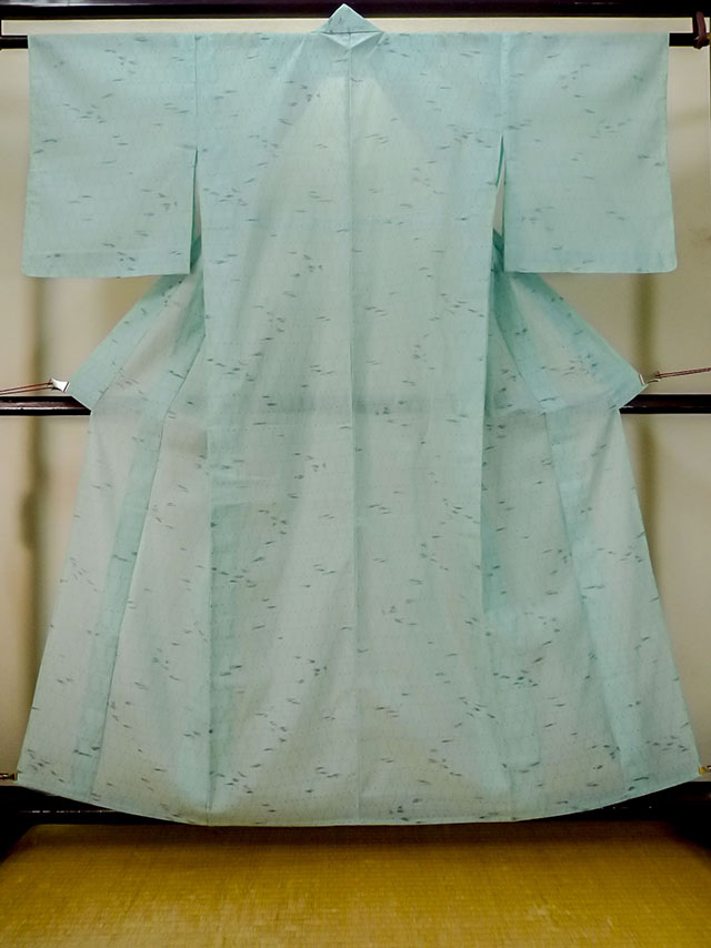 M0712Z 単衣 女性用着物 麻 水色, 抽象的模様 【中古】 【USED】 【リサイクル】 ★★★☆☆